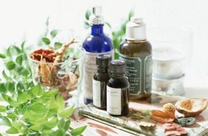 В чем отличие эфирных масел от косметических?