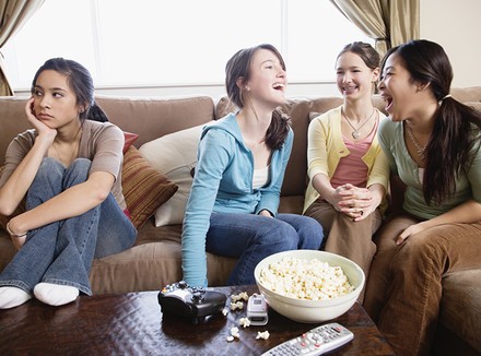 подростки не дружат с девочкой