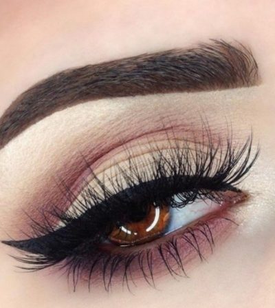 Базовый набор декоративной косметики для каждой женщины