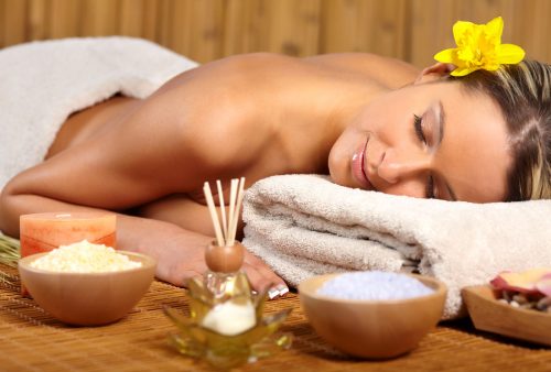 Снимаем стресс аромамаслами, устраивая Spa-салон не выходя из дома