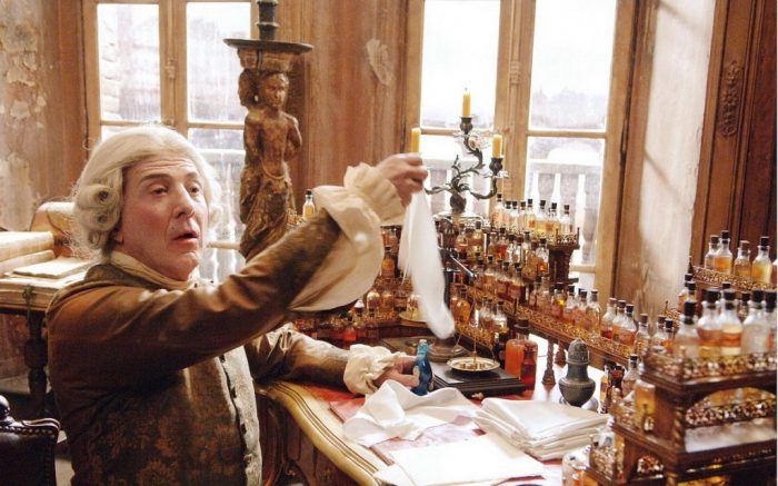 4 основных способа, как правильно наносить духи